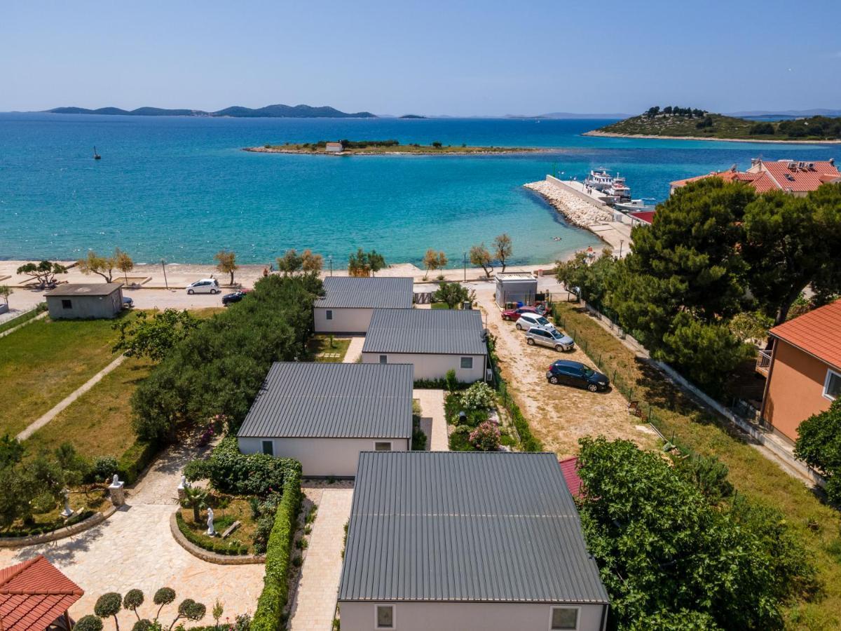 Rasin Mobile Homes Pakoštane Eksteriør billede
